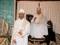 Saiyedna Saheb (TUS) saathe Maazoon Saheb (DM) ni ek la-jawaab tasweer che